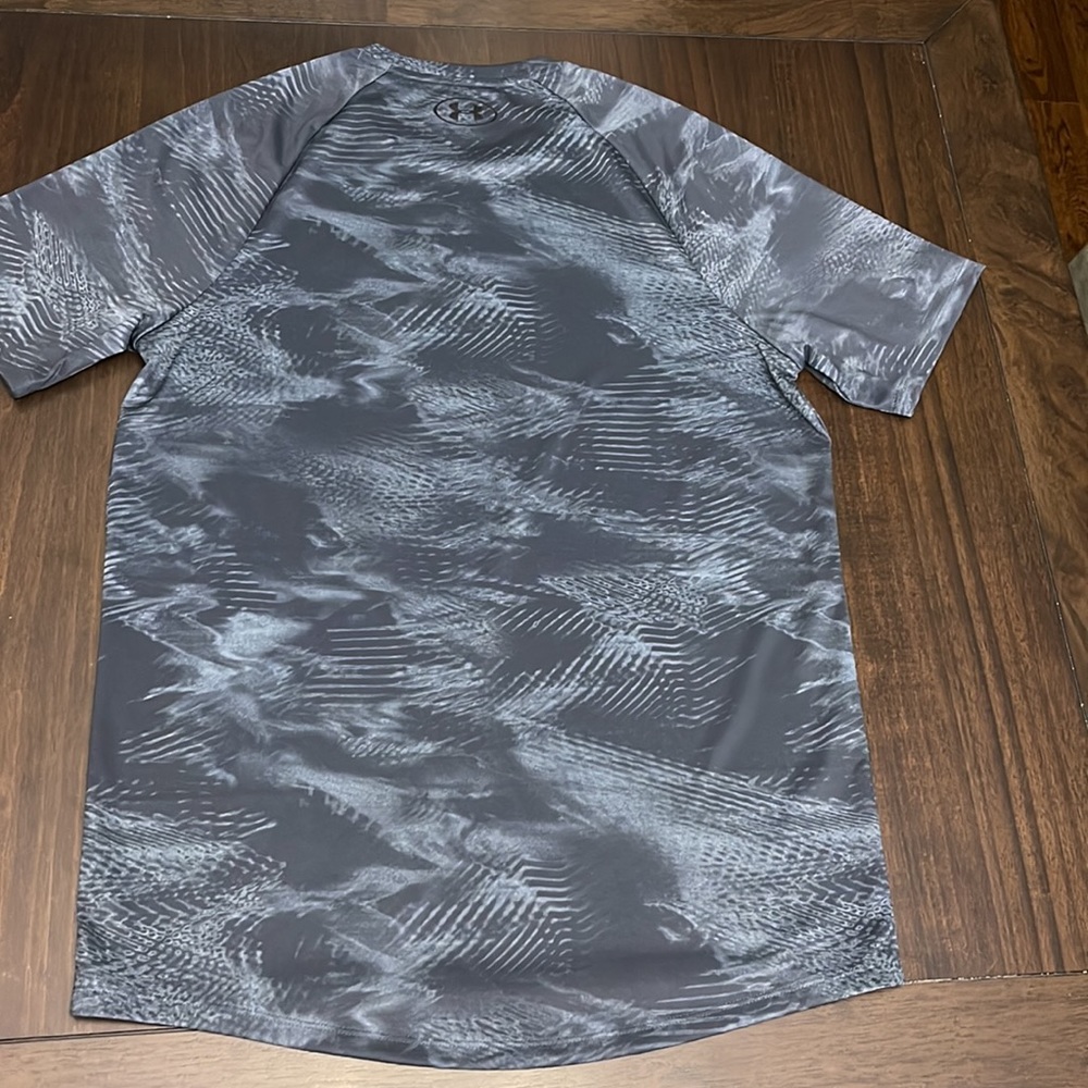 Under Armour tech tee - Picture 3 of 3